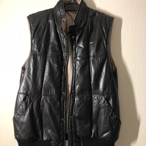 LEATHER VEST | For a night out without sleeves 😆